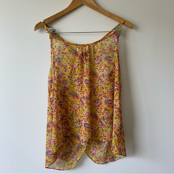 Sakura Tops - Sakura Boat Neck Open Back Floral Print Sleeveless Top Yellow Size Medium